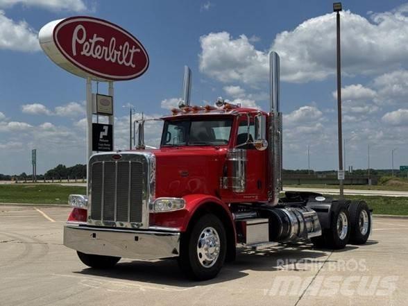 Peterbilt 389 牵引车
