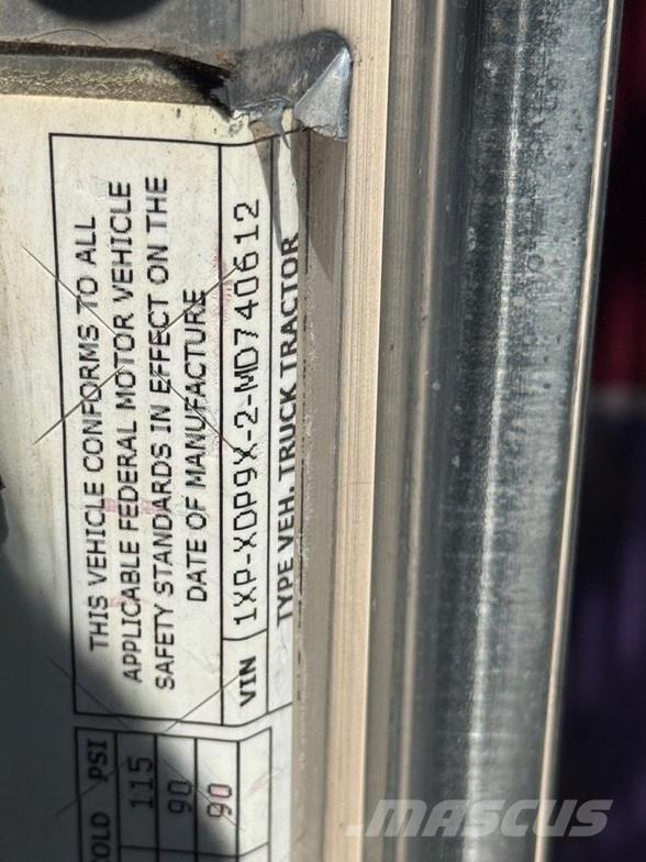 Peterbilt 389 牵引车