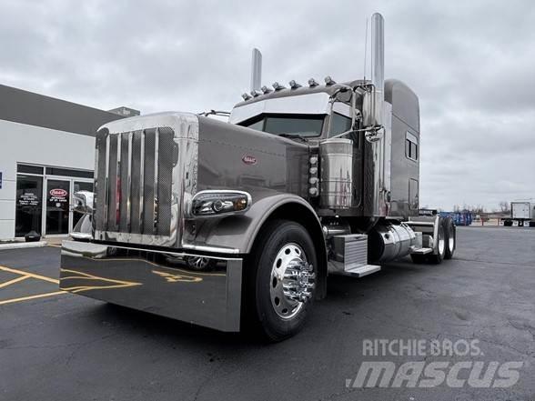 Peterbilt 389 牵引车