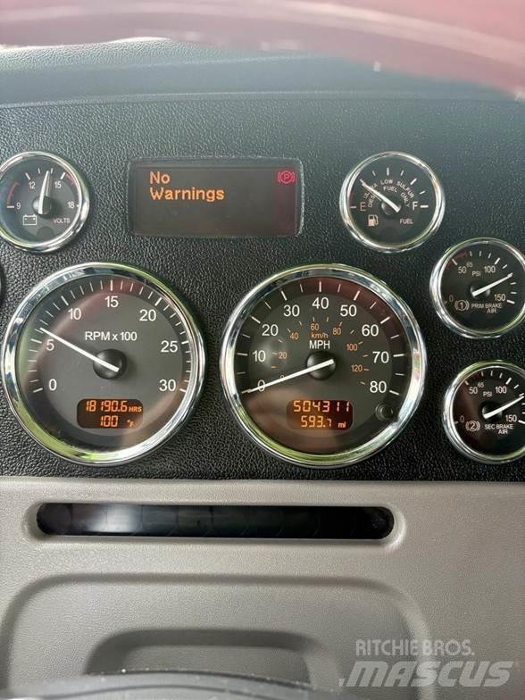 Peterbilt 389 牵引车