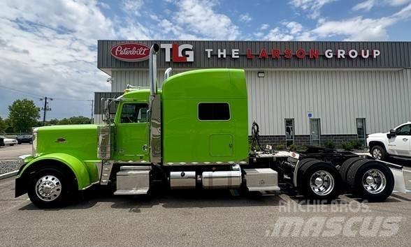 Peterbilt 389 牵引车