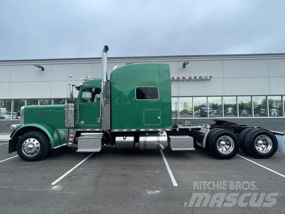 Peterbilt 389 牵引车