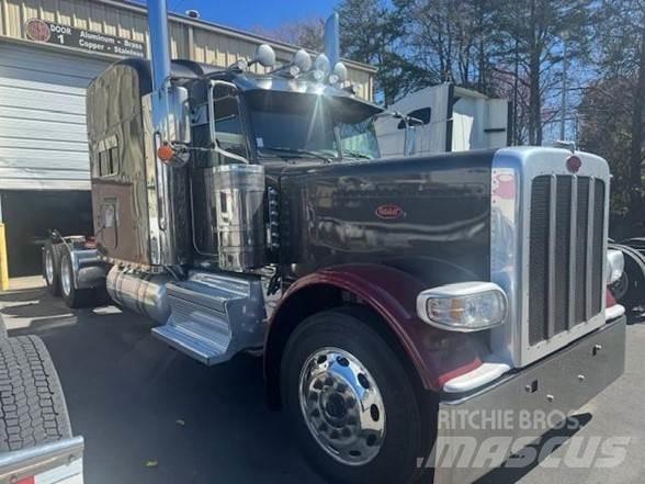 Peterbilt 389 牵引车