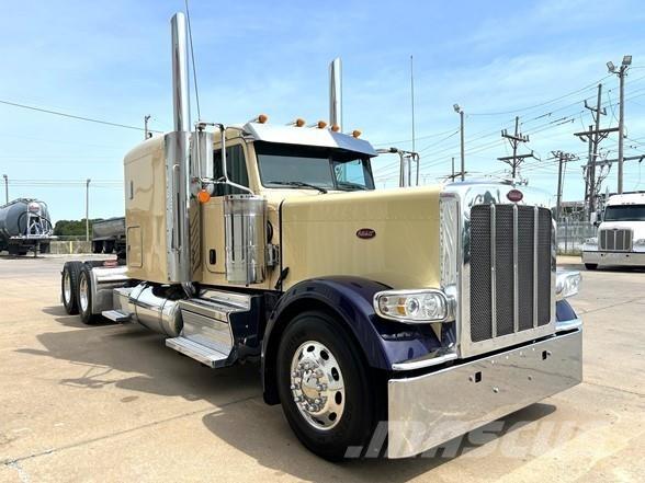 Peterbilt 389 牵引车