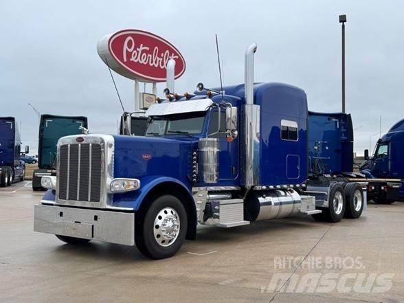 Peterbilt 389 牵引车