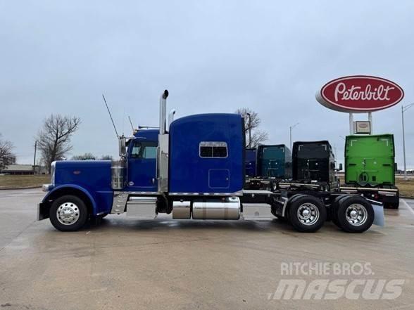 Peterbilt 389 牵引车