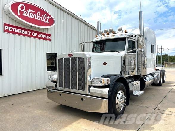 Peterbilt 389 牵引车