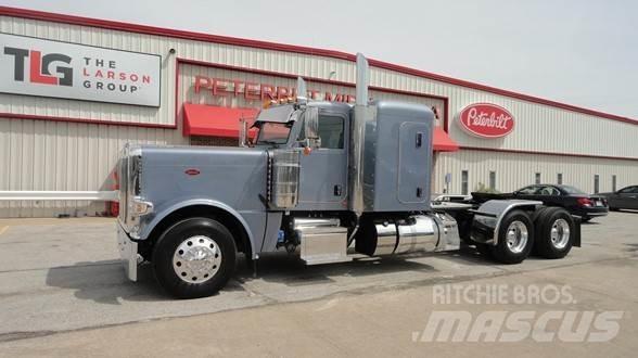 Peterbilt 389 牵引车