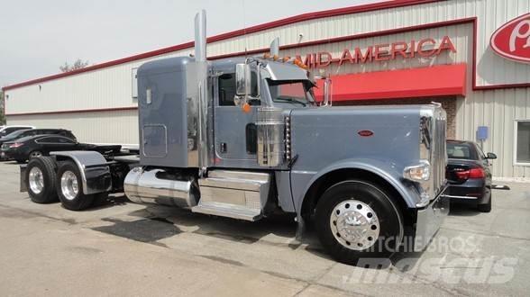 Peterbilt 389 牵引车