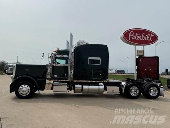 Peterbilt 389 牵引车