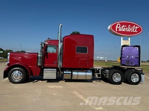 Peterbilt 389 牵引车
