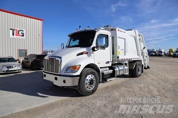 Peterbilt 536 垃圾车
