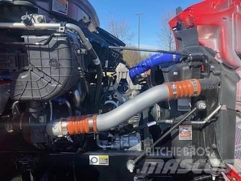 Peterbilt 536 平板车