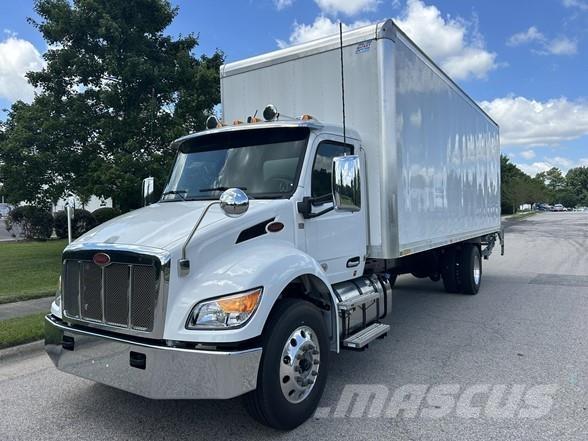 Peterbilt 536 厢式货车