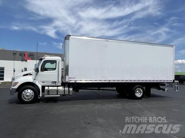 Peterbilt 536 厢式货车