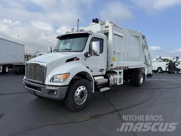 Peterbilt 537 垃圾车