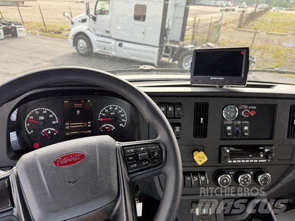 Peterbilt 537 垃圾车