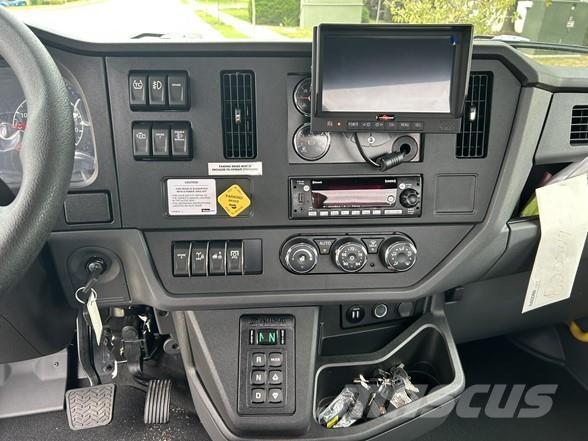 Peterbilt 537 建筑机械-其他