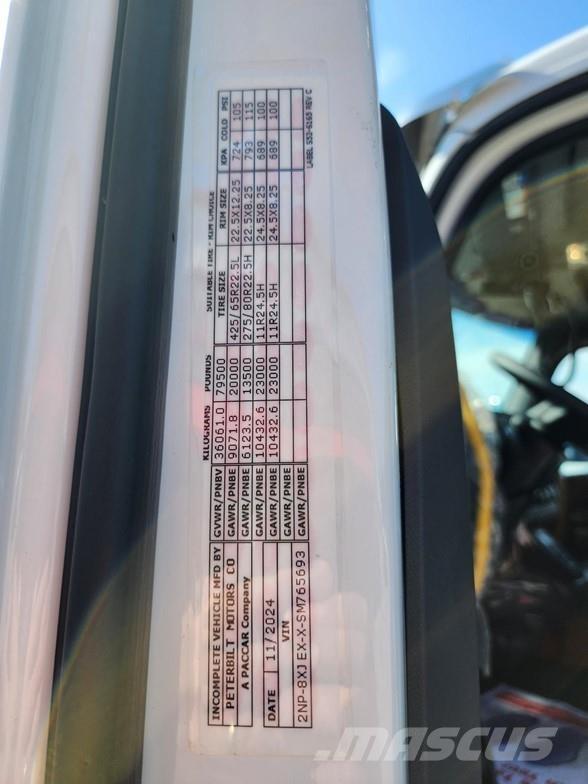 Peterbilt 548 自卸式货车