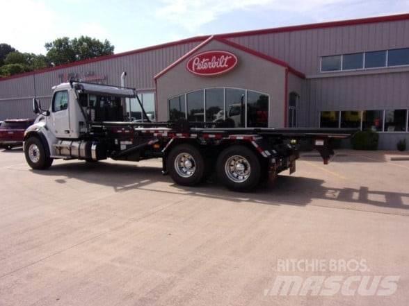 Peterbilt 548 垃圾车