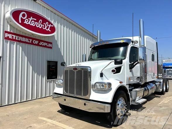 Peterbilt 567 牵引车