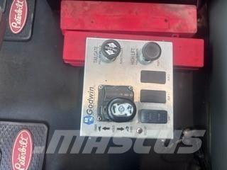 Peterbilt 567 自卸式货车