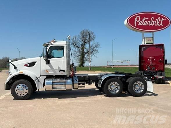 Peterbilt 567 牵引车
