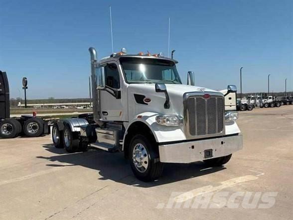 Peterbilt 567 牵引车