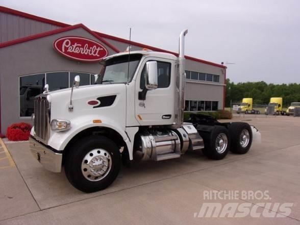 Peterbilt 567 牵引车
