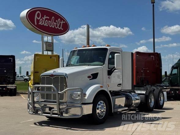 Peterbilt 567 牵引车