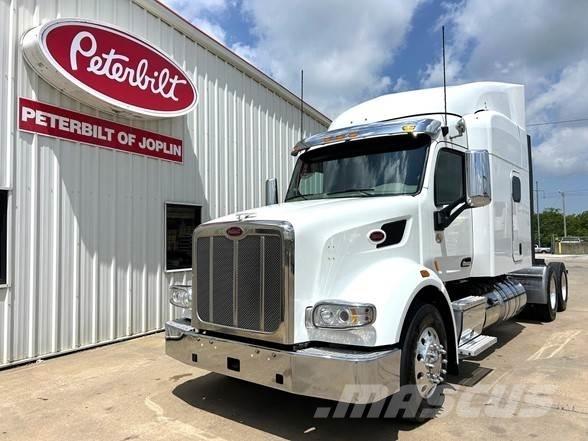 Peterbilt 567 牵引车