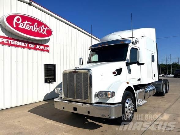 Peterbilt 567 牵引车