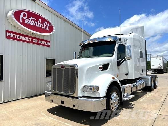 Peterbilt 567 牵引车