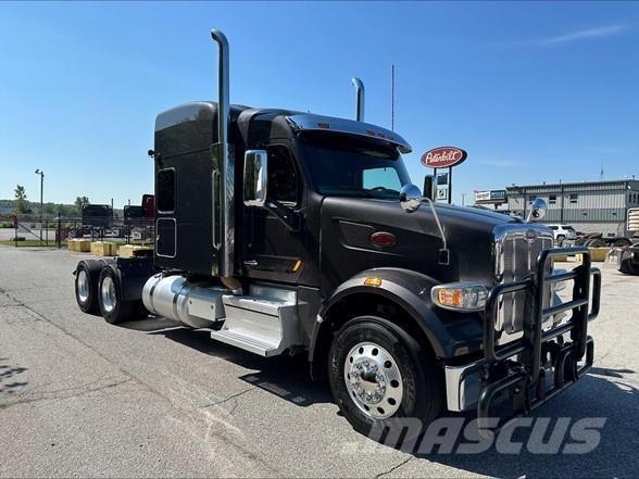 Peterbilt 567 牵引车