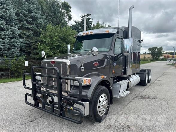 Peterbilt 567 牵引车