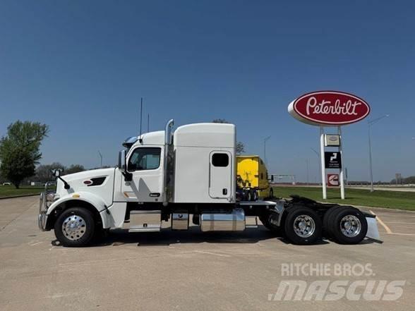 Peterbilt 567 牵引车