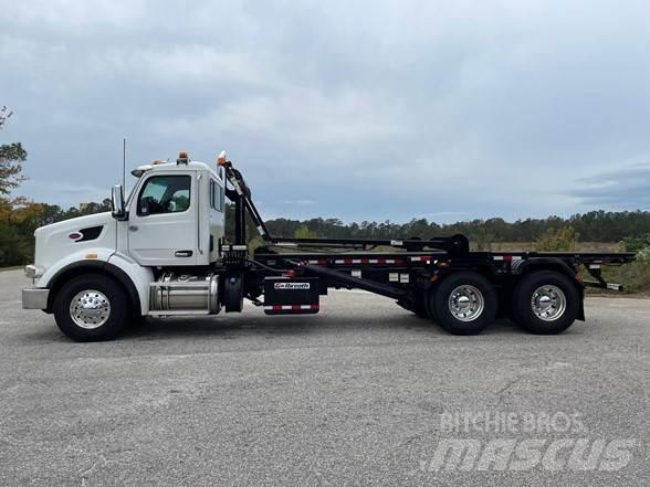 Peterbilt 567 自卸式货车
