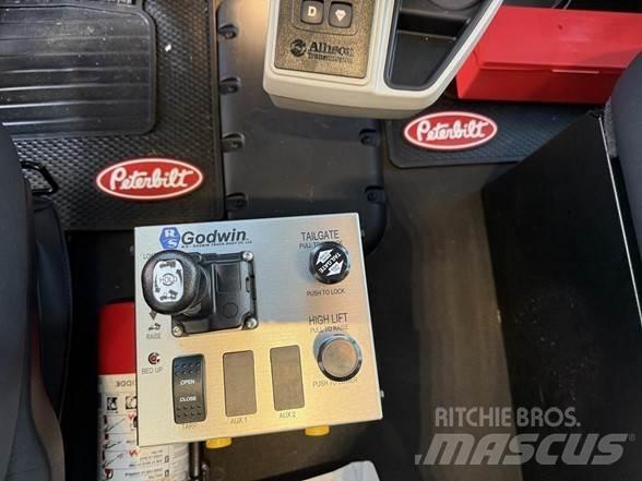 Peterbilt 567 自卸式货车