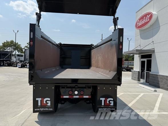 Peterbilt 567 自卸式货车