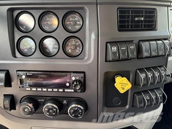 Peterbilt 567 自卸式货车