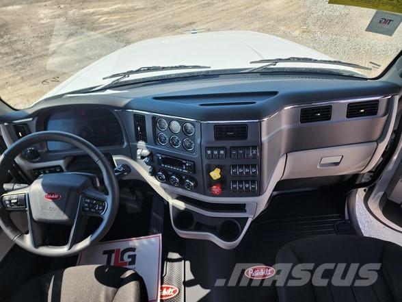 Peterbilt 567 牵引车