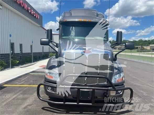 Peterbilt 579 牵引车