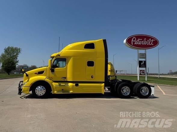 Peterbilt 579 牵引车