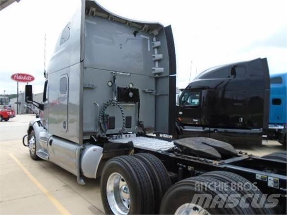 Peterbilt 579 牵引车