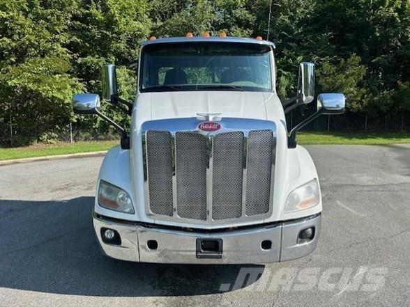 Peterbilt 579 牵引车