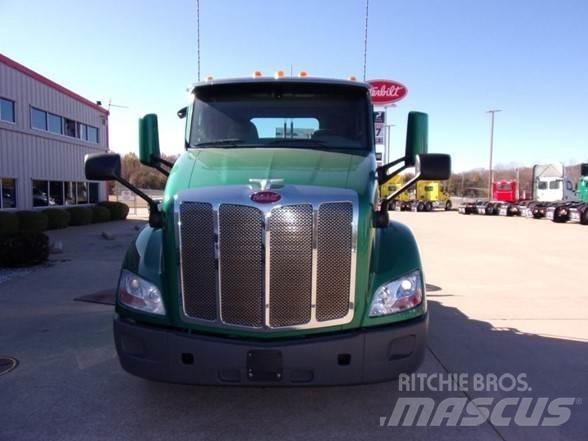 Peterbilt 579 牵引车