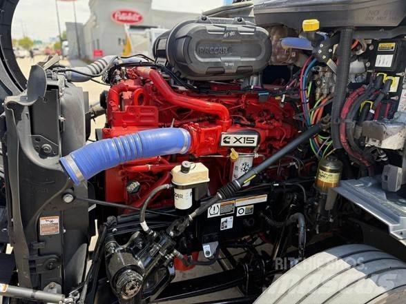 Peterbilt 579 牵引车