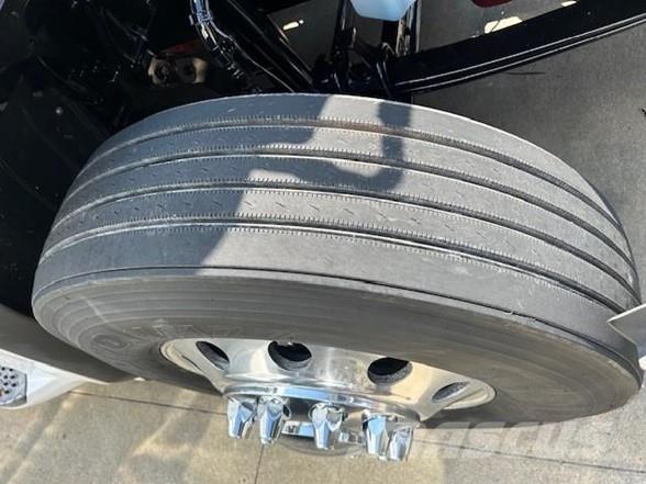 Peterbilt 579 牵引车