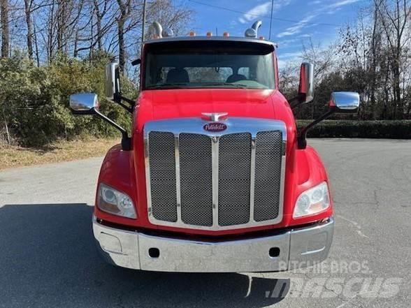 Peterbilt 579 牵引车