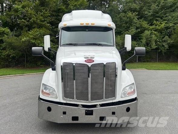 Peterbilt 579 牵引车